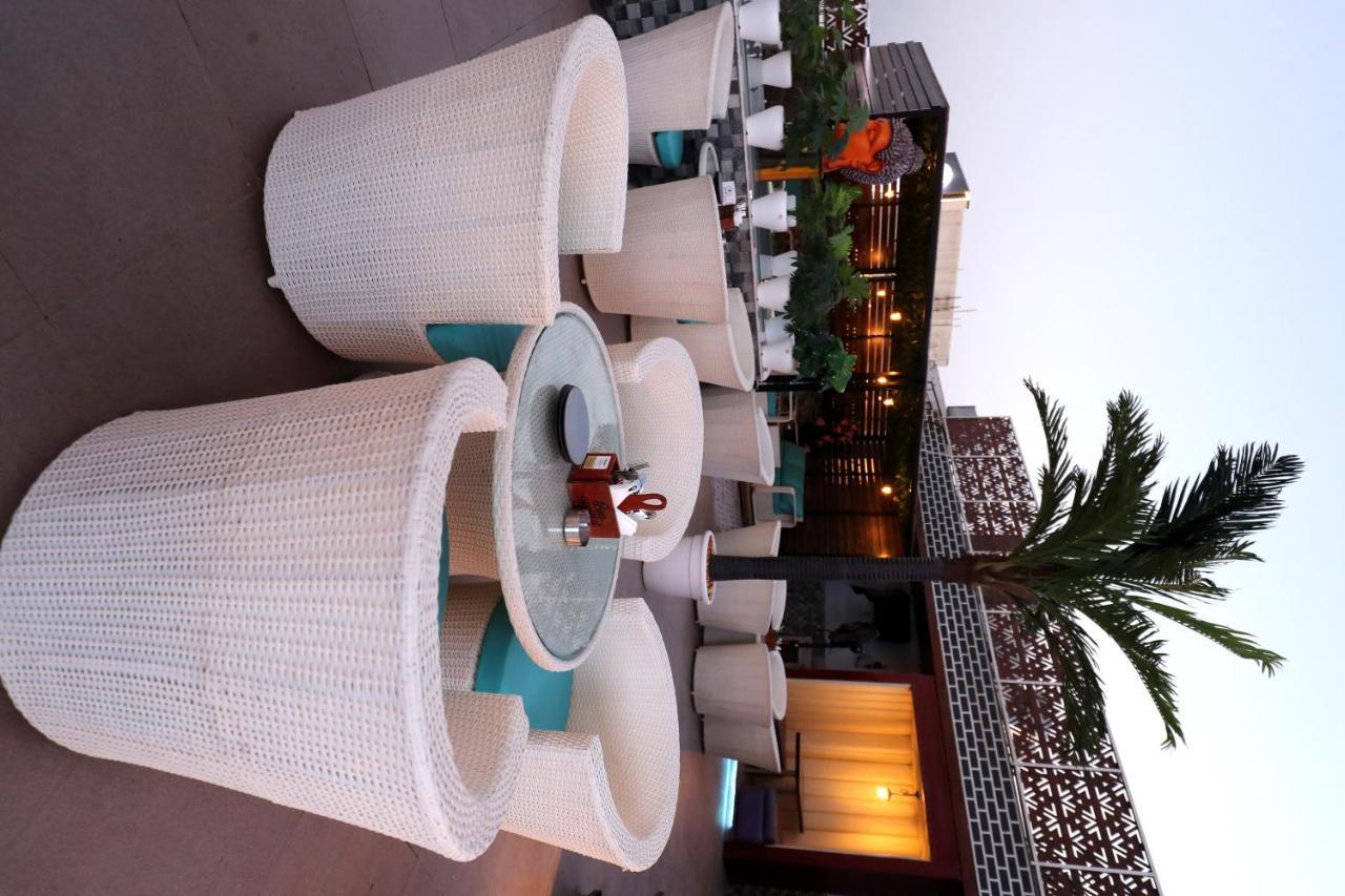 Crown Ceremonies Hotel Faridabad Luaran gambar