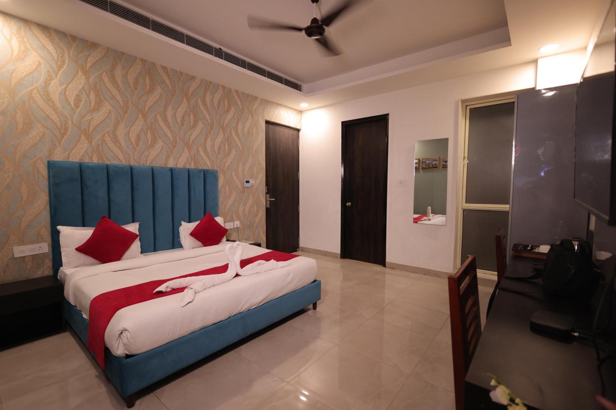 Crown Ceremonies Hotel Faridabad Luaran gambar